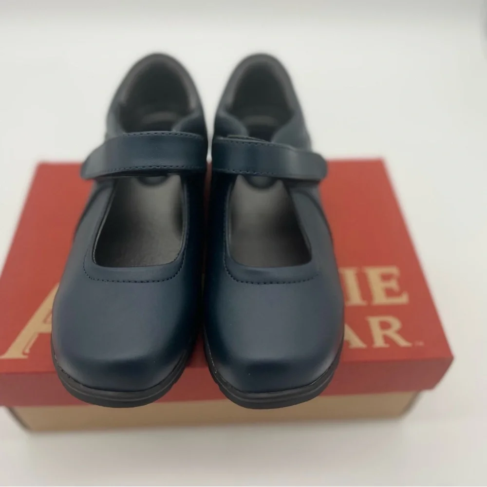 Académie Gear Lauren Girls Mary Jane Uniform Shoes, Kids, New 8.5 M